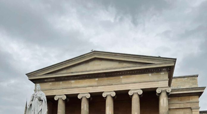 «ЗЕЛЕНЫЙ ДРАКОН ПОВОРАЧИВАЕТ ГОЛОВУ» 16 АВГУСТА