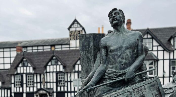 ПРОГУЛКА «НЕФРИТОВАЯ ДЕВА УДЕРЖИВАЮЩАЯ ВРАТА» 10 СЕНТЯБРЯ