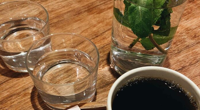 «ПТИЦА ПАДАЕТ В ГНЕЗДО» 8 ОКТЯБРЯ