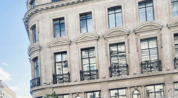 ОРАКУЛ ЦИ МЕНЬ: РАЗОРЕНИЕ, РАЗВОД, ДТП