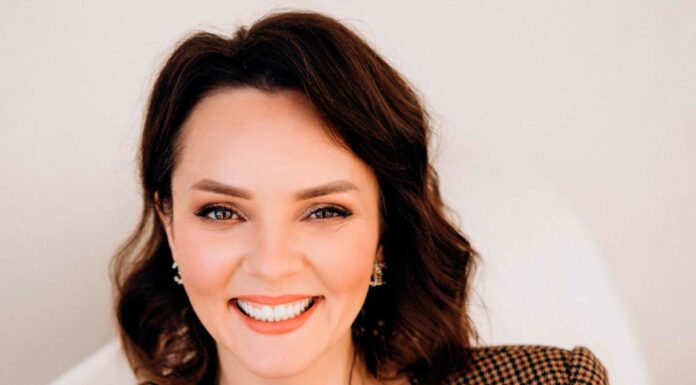 ЦИ МЭНЬ: ПУЛЬТ ОТ СУДЬБЫ