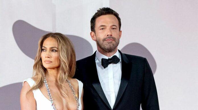 ЗВЕЗДНЫЙ ОРАКУЛ: БЕН АФФЛЕК И ДЖЕННИФЕР ЛОПЕС