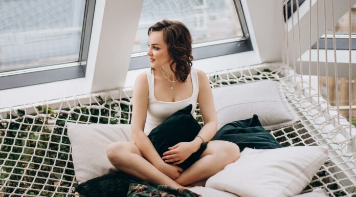 «НЕ МОГУ ПОСТРОИТЬ ОТНОШЕНИЯ»