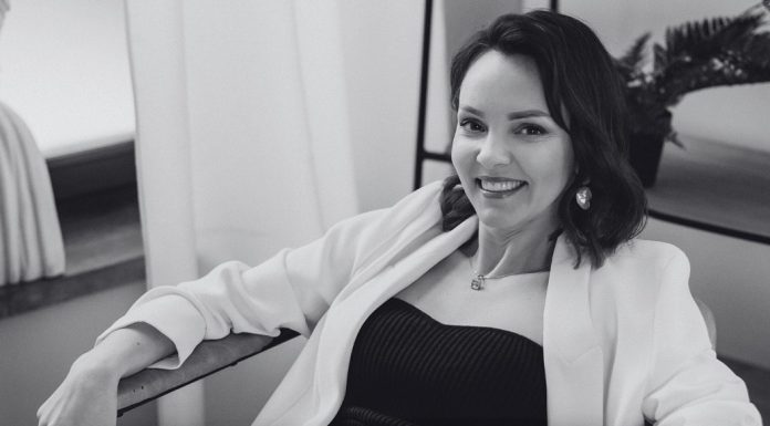 ТОП-3 ВОПРОСА, КОТОРЫЕ НУЖНО ЗАДАТЬ СЕБЕ, ЧТОБЫСМЕНИТЬ СФЕРУ ПОСЛЕ 40 И НЕ ПОЖАЛЕТЬ